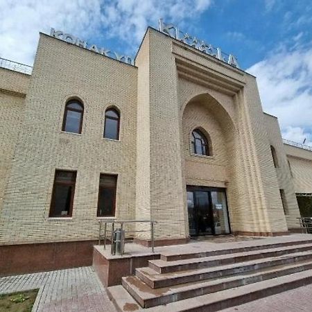 Hotel Khanaka Turkistan Екстериор снимка