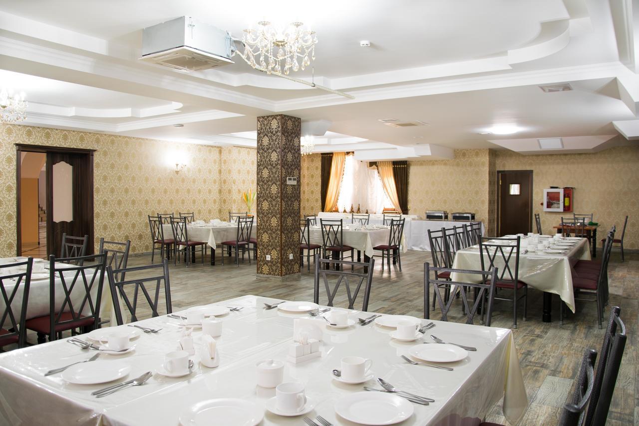 Hotel Khanaka Turkistan Екстериор снимка