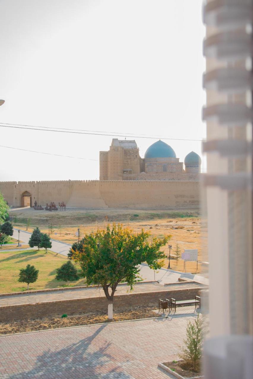 Hotel Khanaka Turkistan Екстериор снимка
